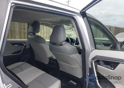 2024 Toyota Rav4 Xle Premium from USA, damaged, VIN 2T3A1RFVXRC414762